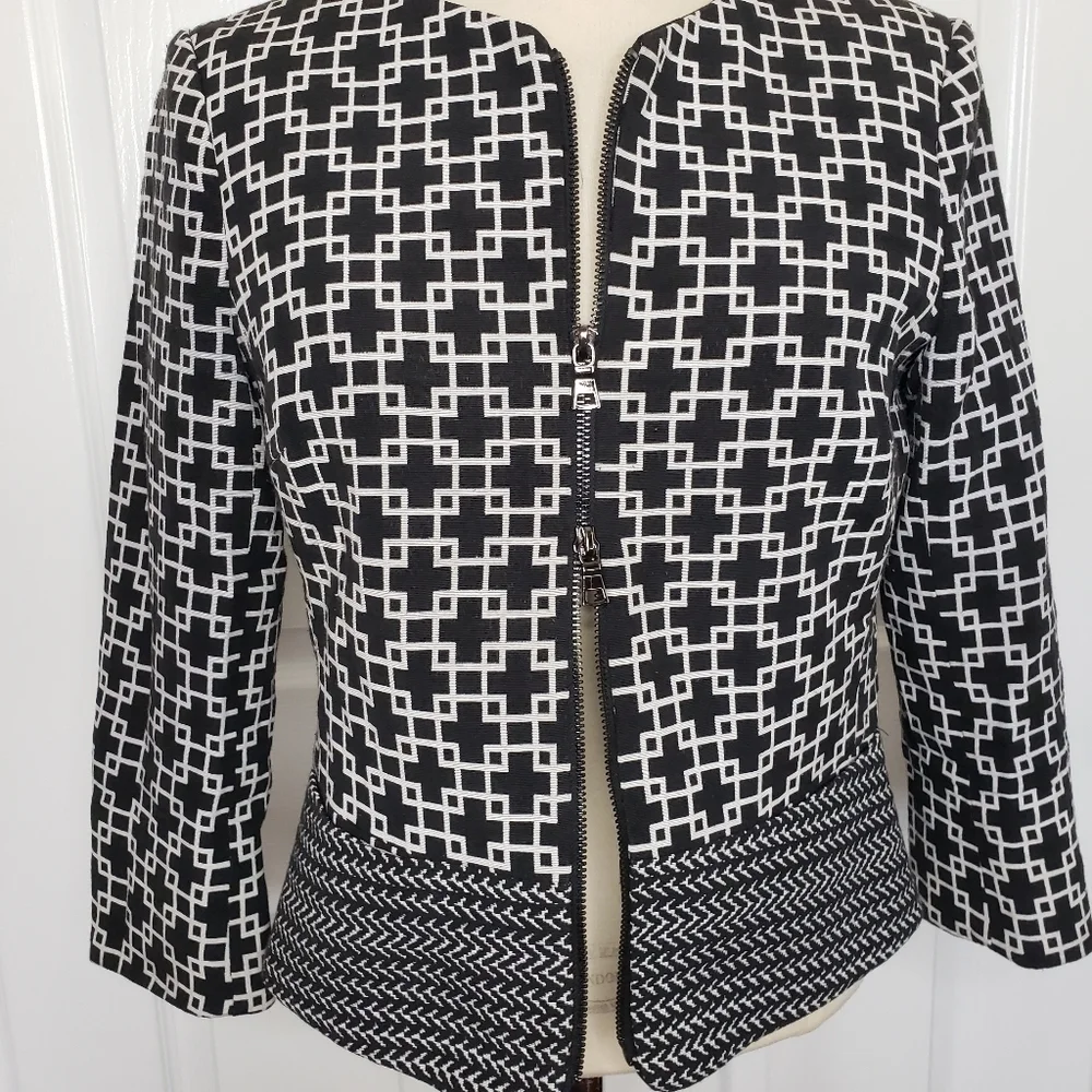 Saks Fifth Avenue Black Label Black White Geometric 2 Way Zip Jacket 4